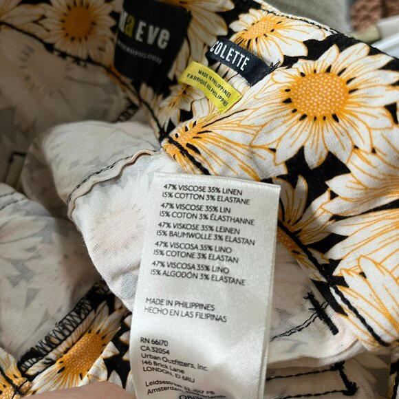 Anthropologie | Maeve Colette Cropped Wide Pants | Daisy Pattern | Size 30 - Picture 6 of 8